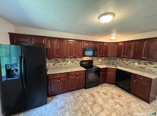 515 Scott Rd APT 46, Waterbury, CT 06705