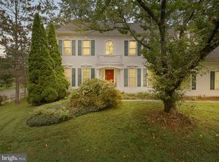 6201 Cardinal Brook Ct, Springfield, VA 22152