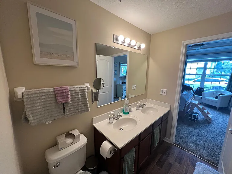 6180 Witherbee Dr — Photo 15