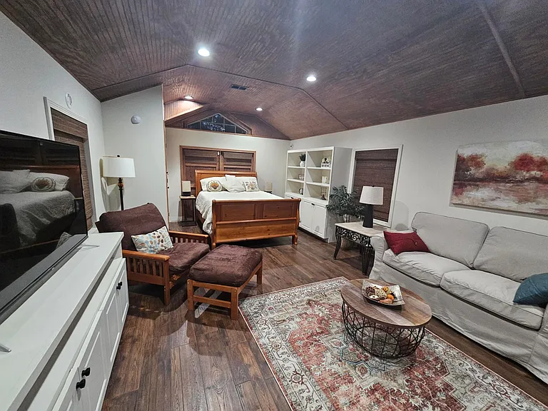 4621 Homestead Ln #1 — Photo 9