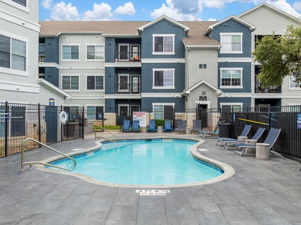 2302 E William Cannon Dr APT 412