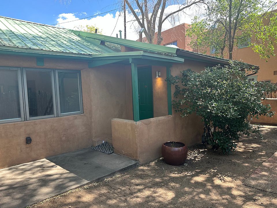 1st image of 225 1/2 Rosario Blvd