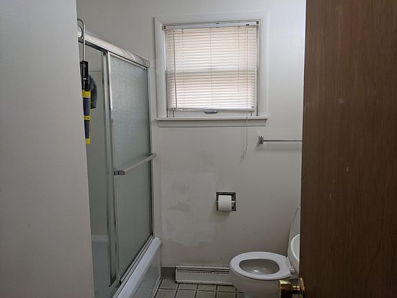 2nd image of 313 N 15th St E
