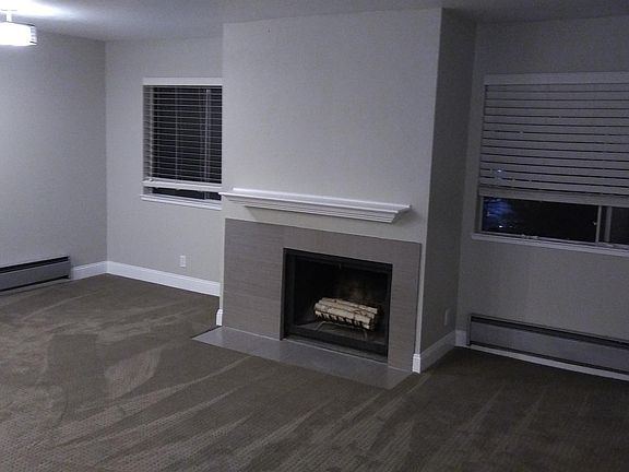 4th image of 866 Apricot Ave APT B