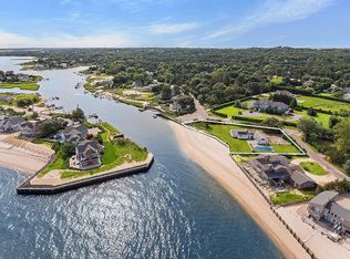 2 Peconic Cres, Hampton Bays, NY 11946