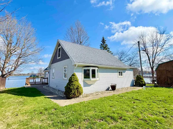 109 Park Dr, Rome City, IN 46784