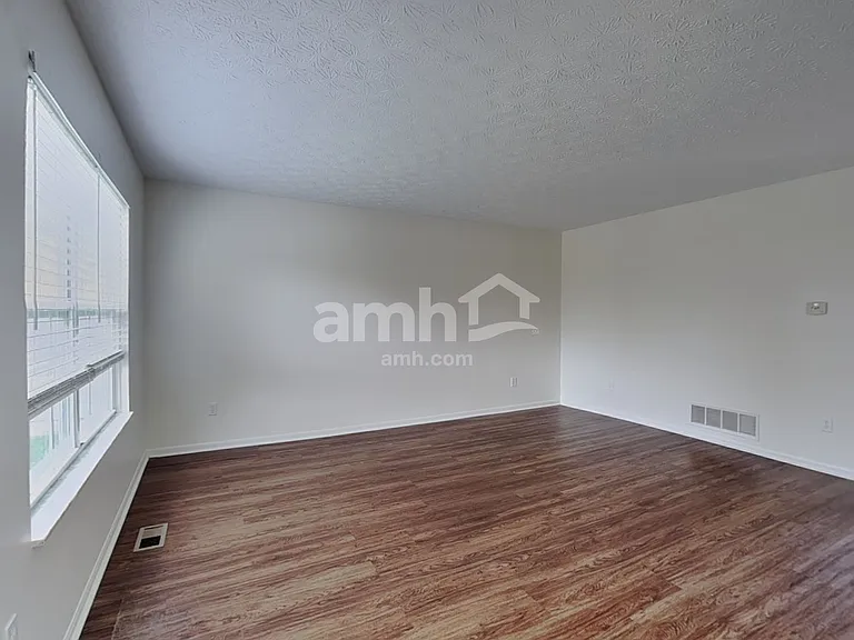 7722 Brunfield Dr — Photo 9