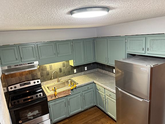 3rd image of 120 Suppiger Ln