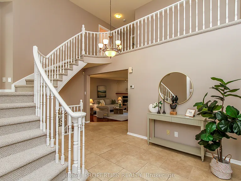 39 Huntings End Ave — Photo 4