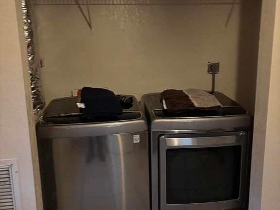 4th image of 1827 Rodman St Unit 2