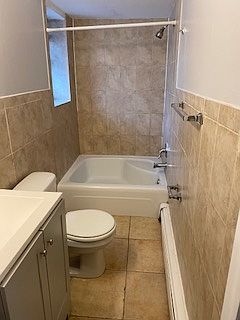 3rd image of 218 Cliff St