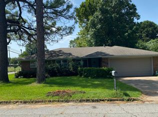 2500 W Elm St, Denison, TX 75020