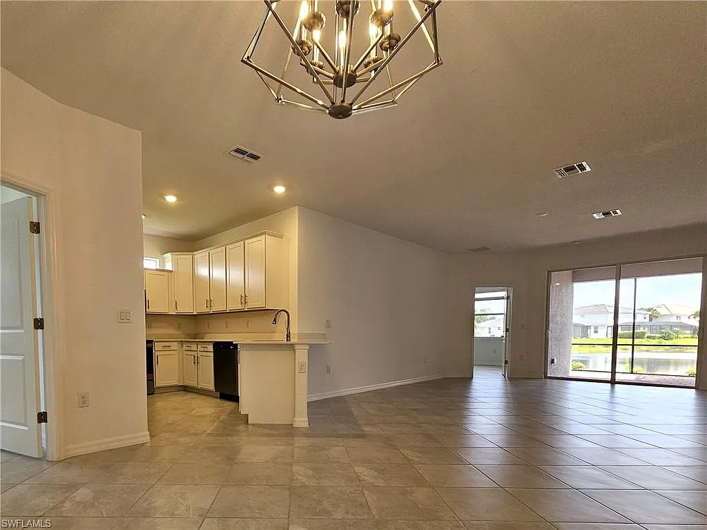 2 bed, 2.0 bath, 1564 sqft, $2,495 — Photo 3