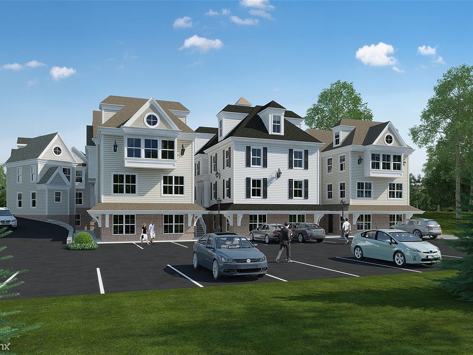 York Colonial Center_View_03