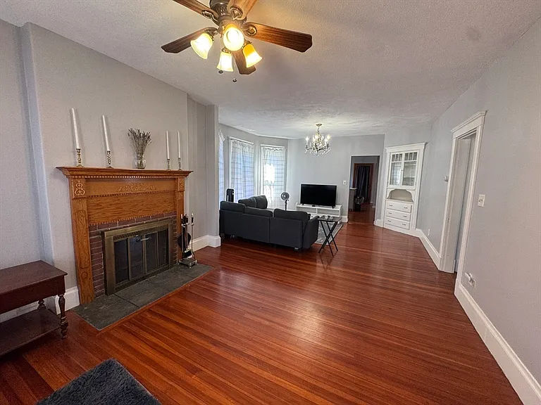 19 Pearl Ave #19 — Photo 9