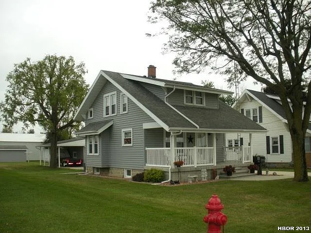 741 E Findlay St photo 1