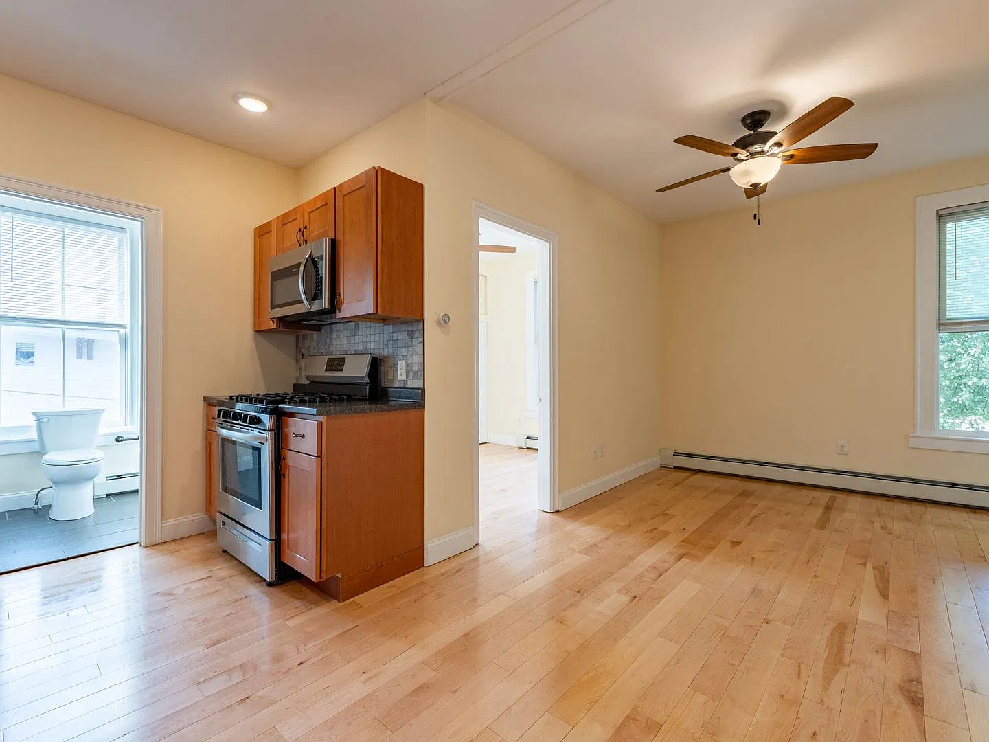 375 St Paul St — Photo 3