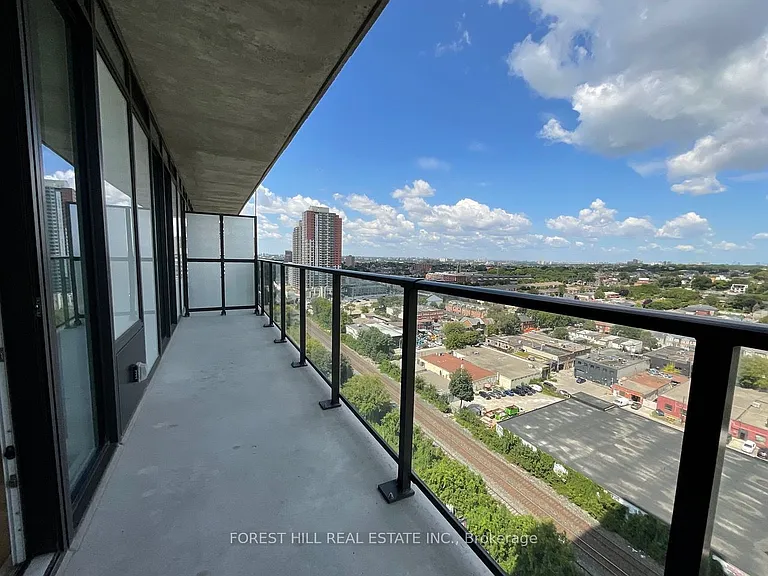 1285 Dupont St #1505 — Photo 12