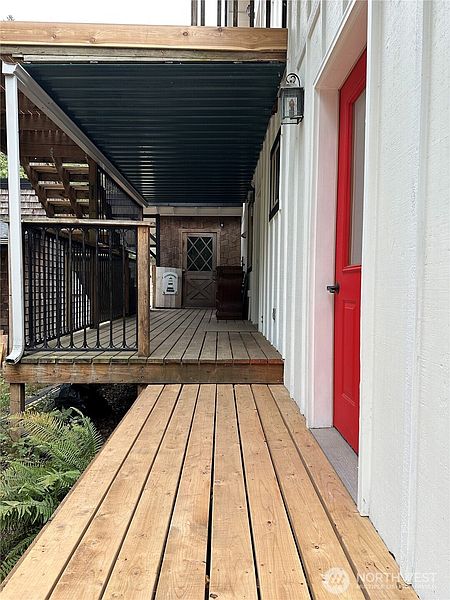 5th image of 641 Decatur Head Drive