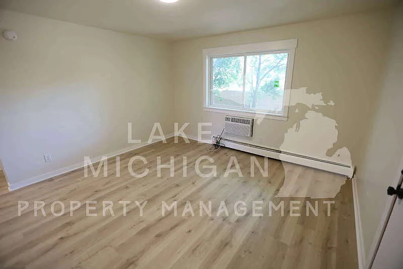 2 bed, 1.0 bath, 700 sqft, $1,395 — Photo 3