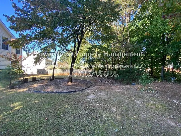 605 Suwanee Lakes Cir — Photo 57