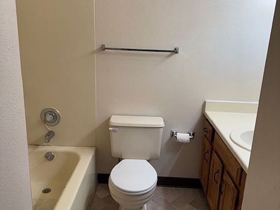 3rd image of 2217 Aztec Dr Unit C