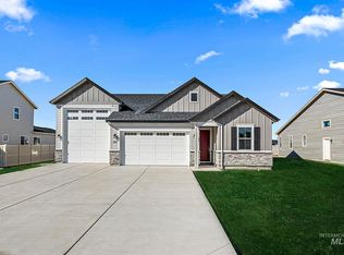 549 Burnside Ave, Middleton, ID 83644
