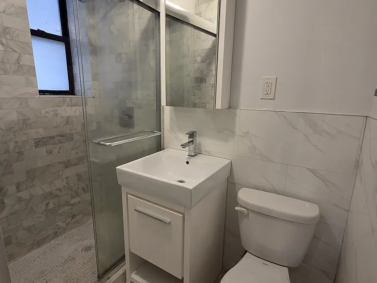 137 W 137th St #1C — Photo 5
