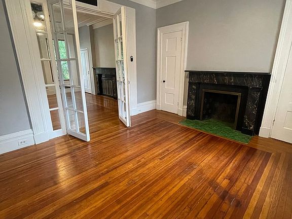 3rd image of 151 Grand St Floor 2