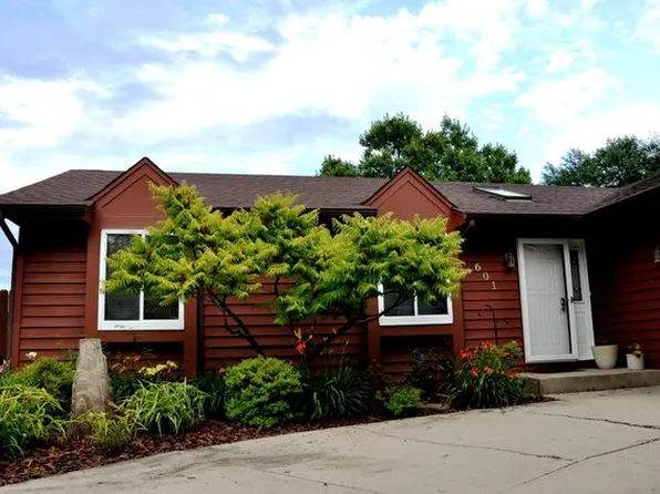 601 N Lyle Ave, Elgin, IL 60123