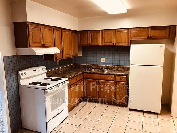 3rd image of 2231 Hanser Dr Unit 7