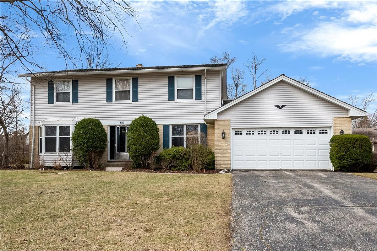 2908 Parkside Dr photo 1