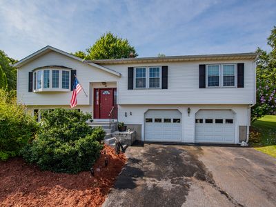 44 Rayron Circle, Naugatuck, CT, 06770