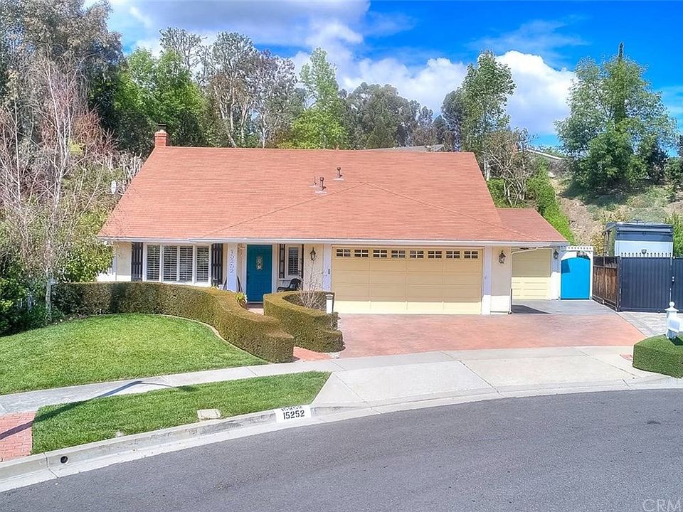 1st image of 15252 Laguna Ct