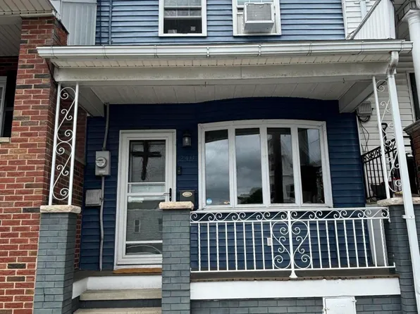 249 W 2nd St, Mount Carmel, PA 17851