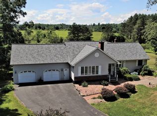 376 McKay Rd, Amsterdam, NY 12010