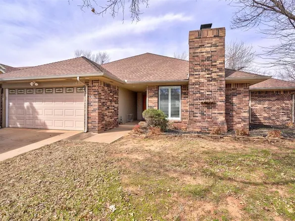 1405 Concord Ln, Edmond, OK 73003