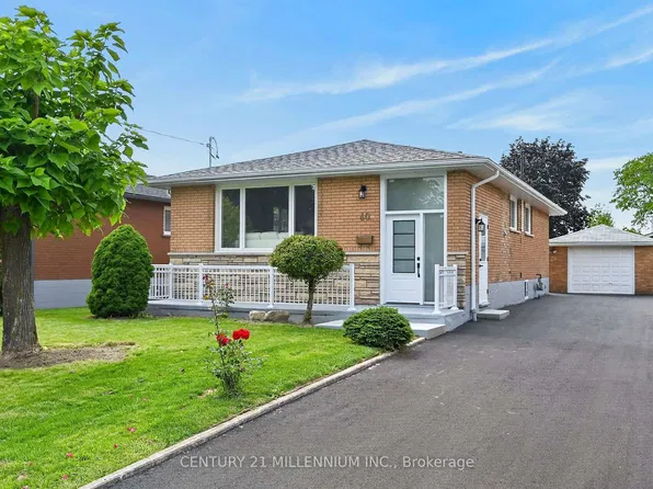 40 Purdy Cres, Hamilton, ON L9A 3B3