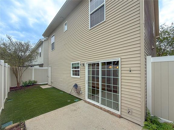 3rd image of 4017 Jonathon Ln