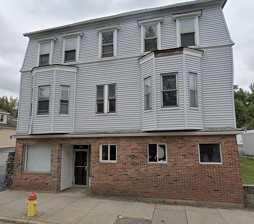 1st image of 213 Water St