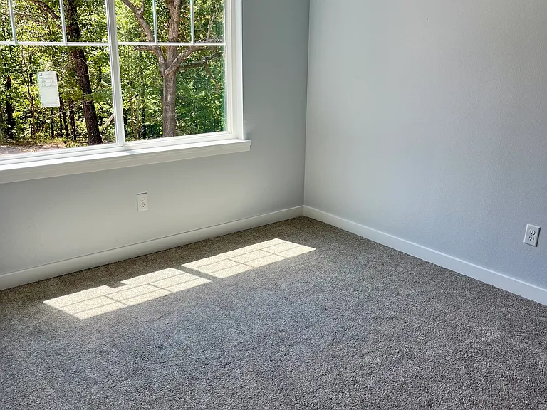 8 Midhurst Ln — Photo 13
