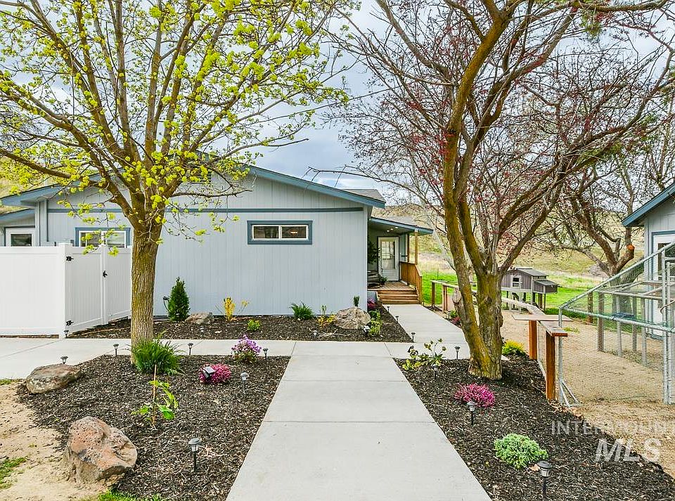 1st image of 16758 Deer Flat Rd