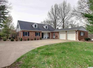 4703 McCarthy Ln, Quincy, IL 62305