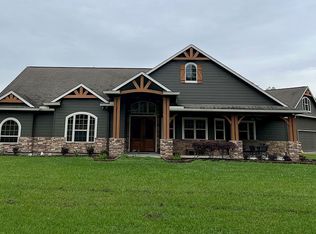 21711 Chenango Lake Dr, Angleton, TX 77515