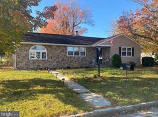 25 Georgia Rd, Pennsville, NJ 08070