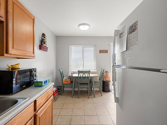 4th image of 715 Drake Ave