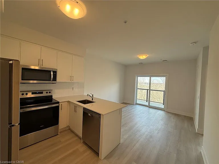 1100 Lackner Pl #521 — Photo 14