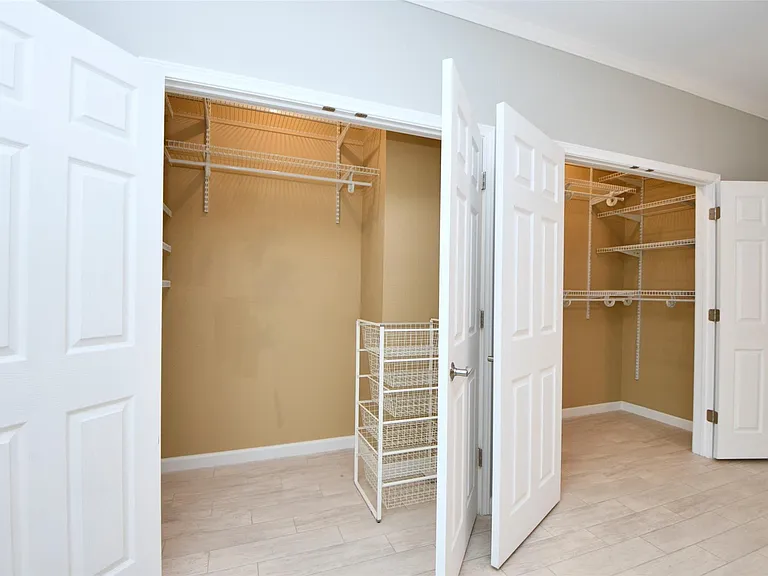 382 Wilcrest Dr — Photo 19