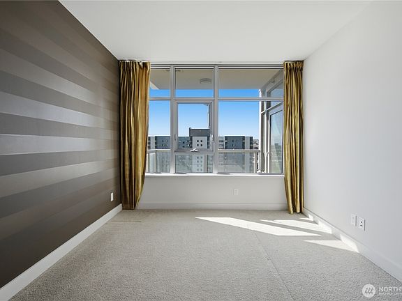 4th image of 583 Battery Street #1505N