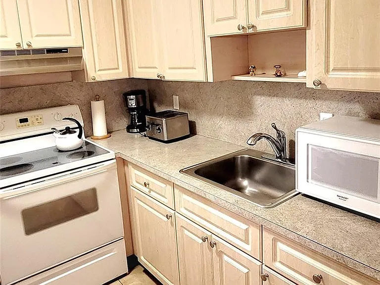 2901 NW 47th Ter #247B — Photo 11